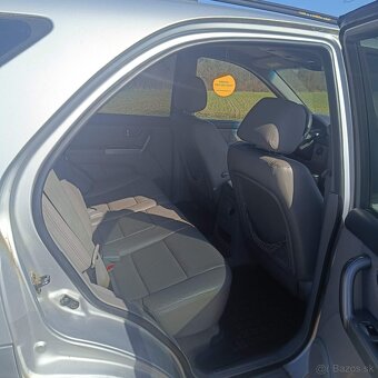 Predám kia Sorento 2.5crdi 103kw - 3