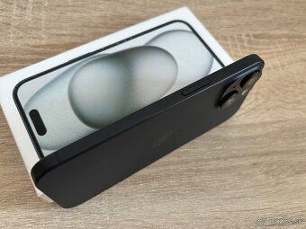 Apple iPhone 15 128GB - 3