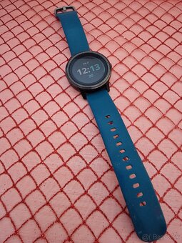 Hodinky Garmin Vivoactive 3. Nosené. - 3