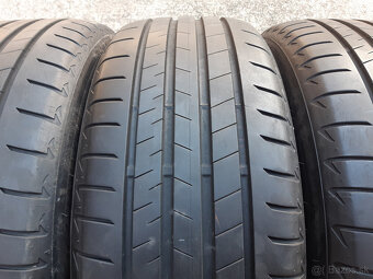 245/50 R19  -letné - 3