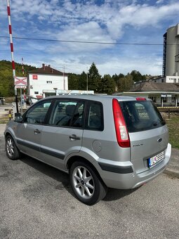 Predám Ford Fusion 1.4 59kw Benzín - 3
