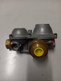Regulator plynu fisher B6 NG,plynový kotol3/4"x5/4" - 3