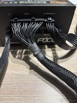 PC Zdroj - Seasonic Focus GX-550W - 3