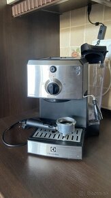Pákové espresso - kávovar - 3