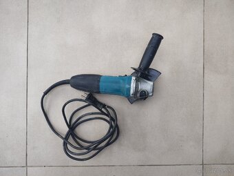 uhlovú brúsku Makita GA5030 - 3