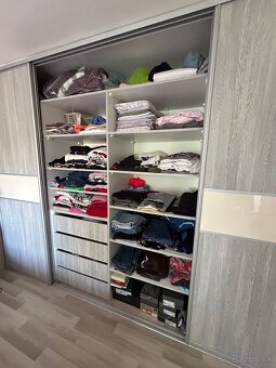 Vstavana skrina - 3