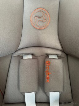 CYBEX Cloud G i-Size + Base G autosedacka vajicko - 3