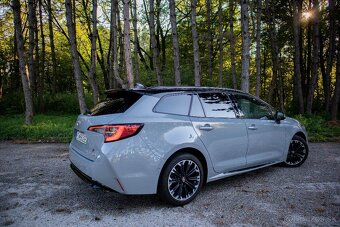 Toyota Corolla Combi 1.8 72kw+18kw (90kw) GR Hybrid - 3