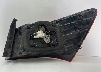 Kia Rio III 2011- ľavé zadné svetlo sedan + - 3