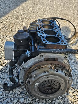 Blok motora 1.6TDI CAY - 03L021AL VW,ŠKODA,AUDI,SEAT - 3