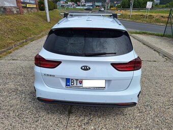 Kia Ceed SW 1.6 CRDi 136k Gold A/T r.v.2020, kúp. v SR - 3