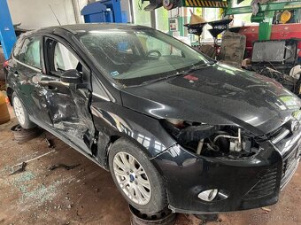 Rozpredám na diely Ford Focus mk3 HB combi - 3