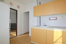 Nová Lesná    -  NA PREDAJ | 3 izbový byt s loggiou, 70 m2 - 3