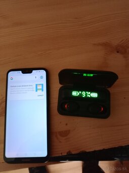 Predám Huawei P20lite plus bluetooth slúchadlá k tomu - 3