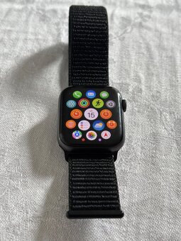 Apple Watch SE 1 generácie 44mm - 3