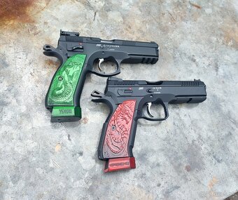 CZ SP-01 + Shadow 2 set original + custom grips - 3