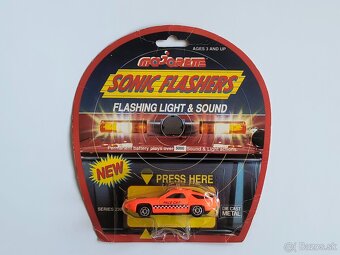 modely Majorette SONIC FLASHERS - Porsche 928 Military truck - 3