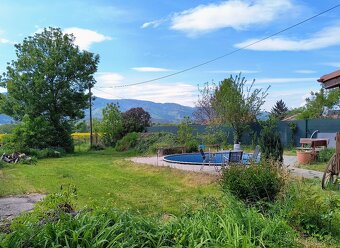 Dom s bazénom v centre - 3