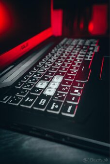 Herný notebook Asus - 3