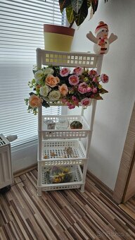 Plastove stojany - 3