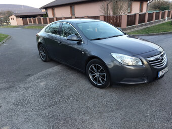 Opel Insignia 1.8 - 3