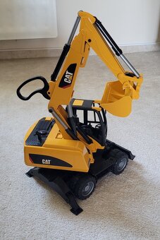 Kolesovy bager Bruder CAT Caterpillar - 3