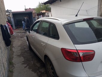 Predávam Seat Ibiza 2011 na suciaski - 3
