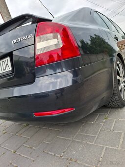 ŠKODA OCTAVIA 2 FL ZADNÝ NÁRAZNÍK - 3