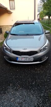 KIA ceed 1,6 GDi FIFA EDITION - 3