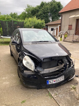 B trieda 150 - na náhadné diely - 3