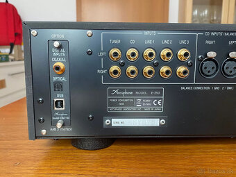 Integrovaný zosilňovač Accuphase E-250, integrovaný stereo z - 3