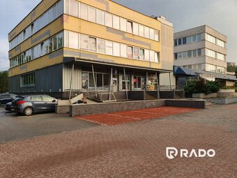 RADO | Na prenájom prenájom obchodný priestor na pešej zone - 3