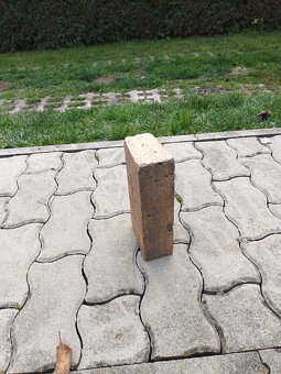 Šamotové tehly klinové (šamotky) - 3