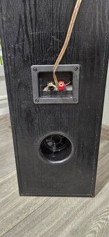 Predám 2 kusy vysoké 3 pásmové reproduktory CLARTRONIC - 3