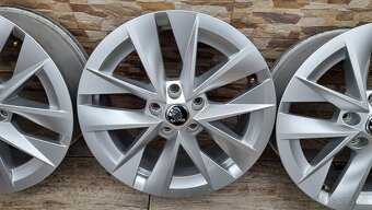 Predám originál ŠKODA ROTARE elektrony/ 5x112 r17 et48 J7 - 3