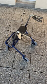 Chodítko pre seniorov štvorkolesové - 3