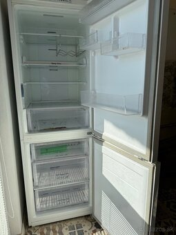 SAMSUNG RB29FSRNDWW - 3