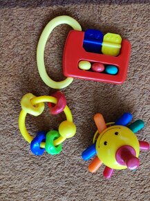 Hračky pre malé deti - 3