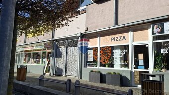 Predaj / odstúpenie zabehnutej prevádzky RAZ DVA PIZZA v c - 3