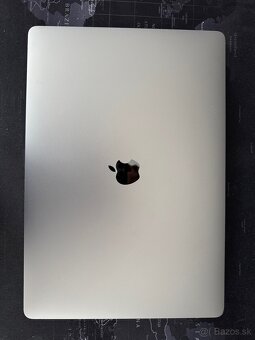 Macbook Pro 16 2019 - i7 16GB 512GB Radeon 4GB - 3