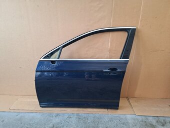 dvere VW Passat B8 - LH5X - 3