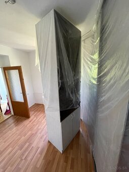 Skrina trojdielna + kontajner - 3