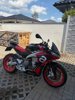 Aprilia Tuono 660 - 3