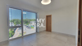 Nádherný 4izbový byt Lorinčík Háje 106,02m2, terasa 21,13 m2 - 3