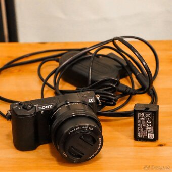Sony Alpha A5100 + objektiv 16-50mm + příslušenství - 3