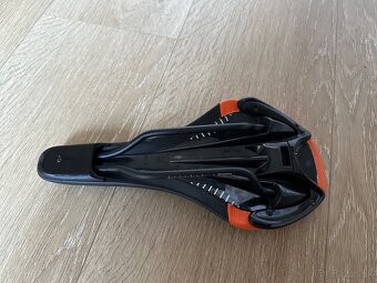 Sedadlo na bajk fi’zik:k - 3