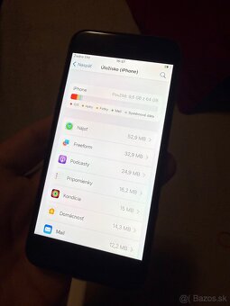 Apple iPhone 8 64GB - 3