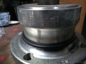 Originál Ložisko SKF Agri HUB BAA-0004 20ks - 3
