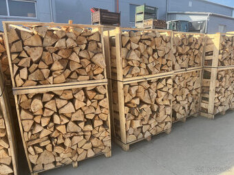 NA PREDAJ NASTIEPANE BUKOVE PALIVOVE DREVO - 3
