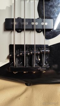 Squier Frank Bello jazz bass - 3